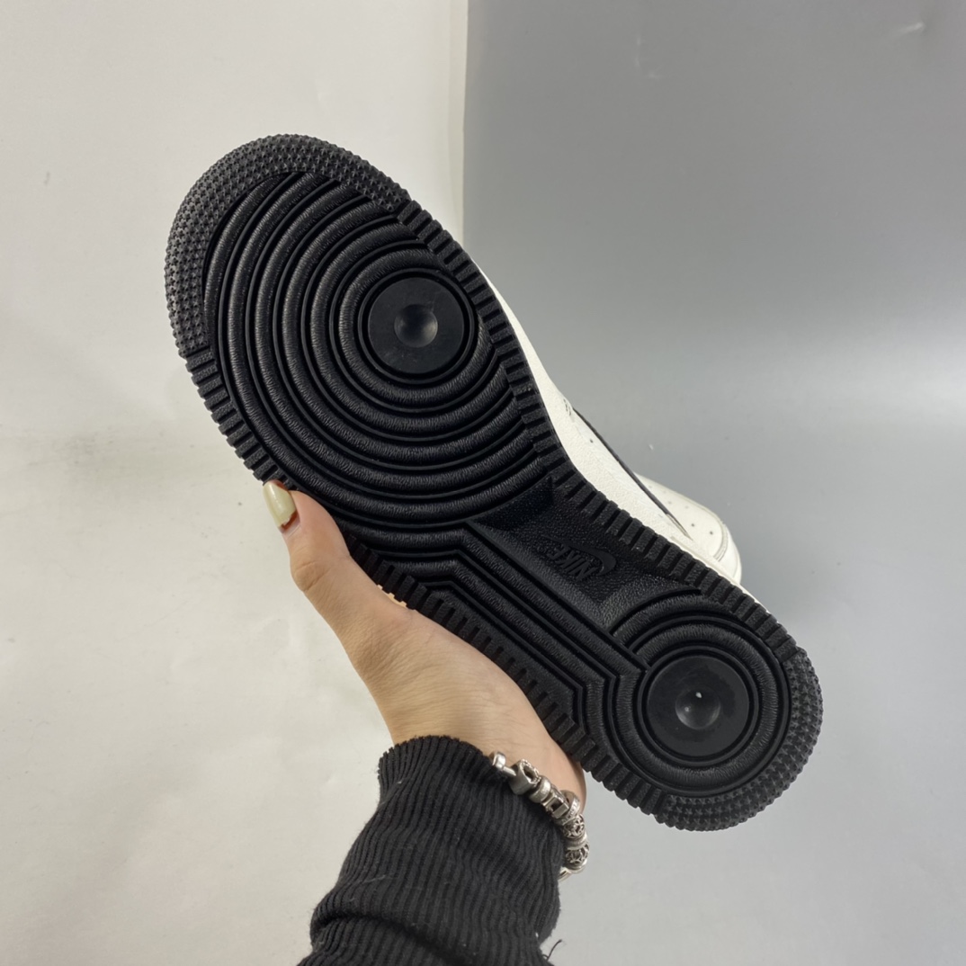 P240  NIKE Air Force 1’07 Low Su19 空军一号3M反光低帮休闲板鞋 UN2588-121