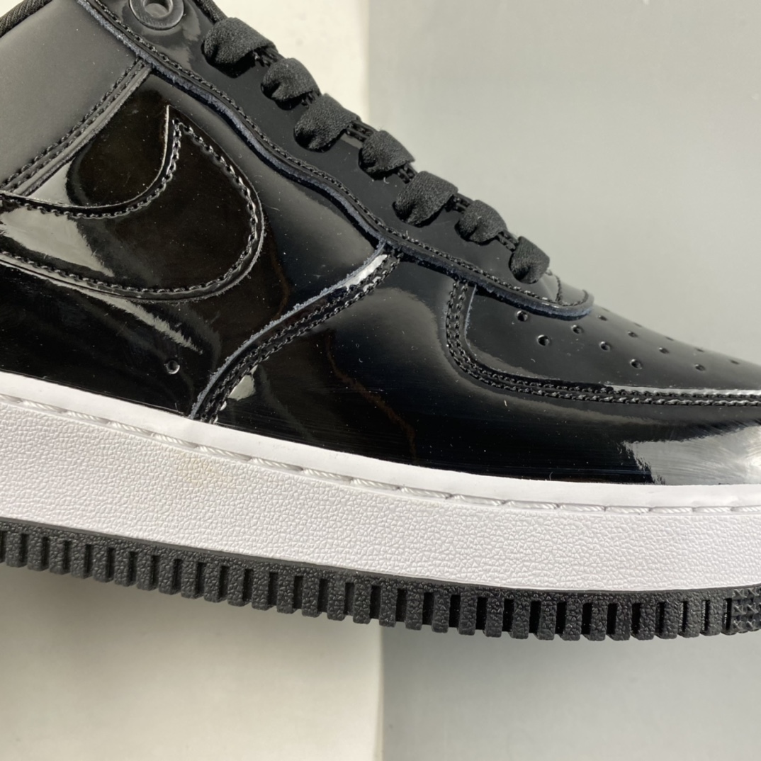 P200  NIKE Air Force 1 空军一号低帮运动休闲板鞋 AH6827-001