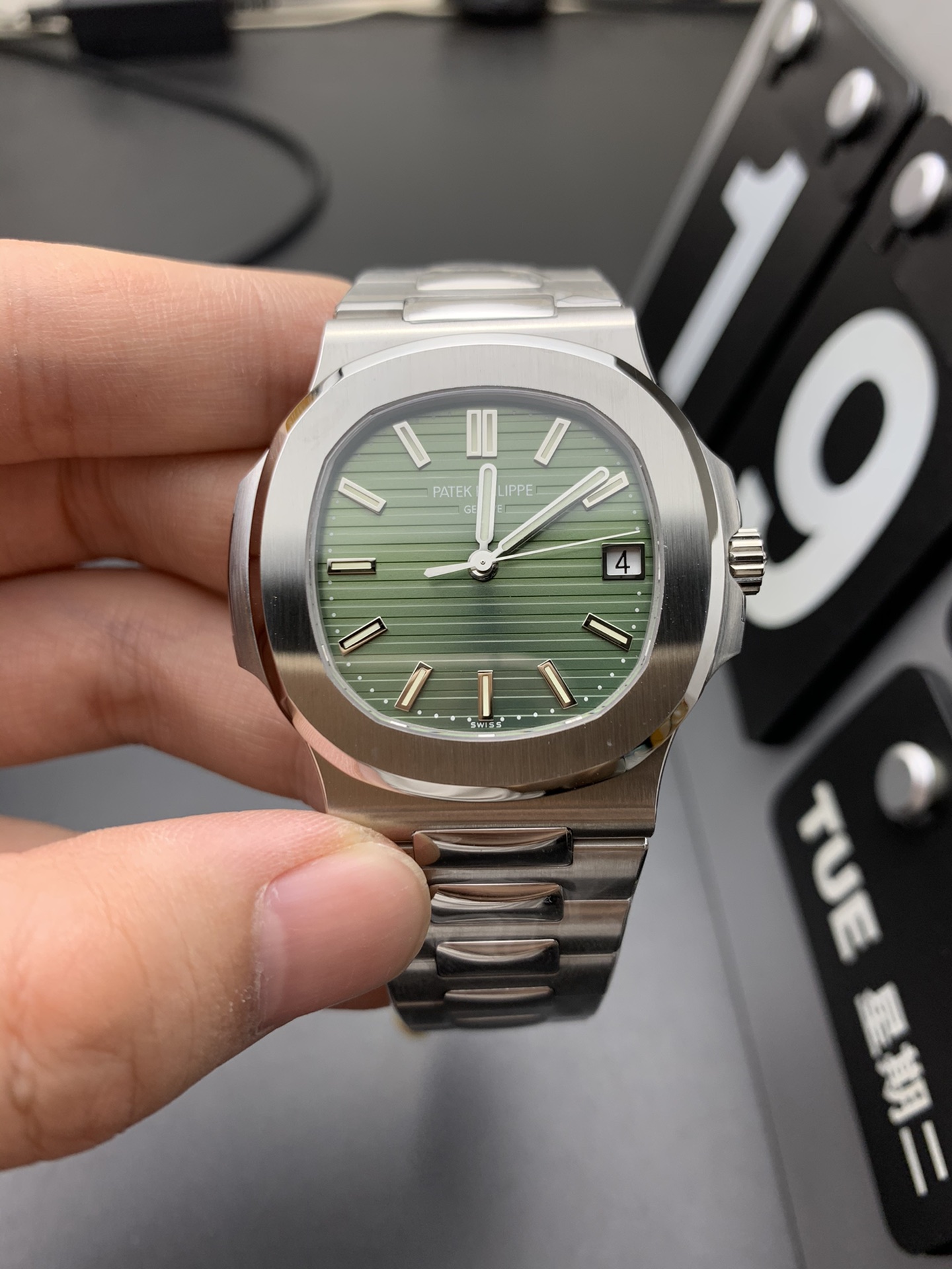Patek Philippe PPF 绿鹦鹉螺