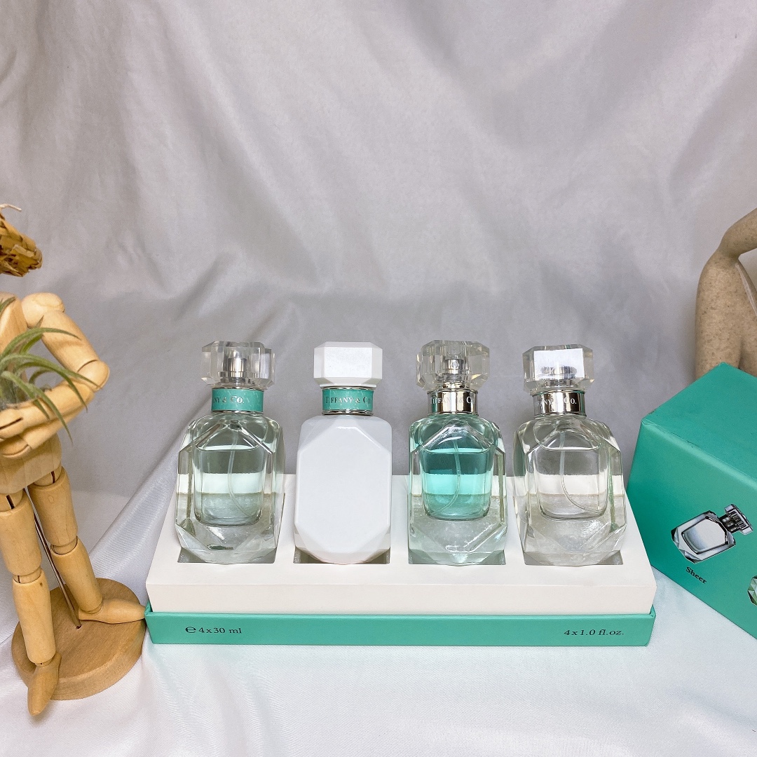 Tiffany & Co. Diamond Perfume Sampler Set - 4 x 30ml Miniatures 5 i1634625643 1859 4
