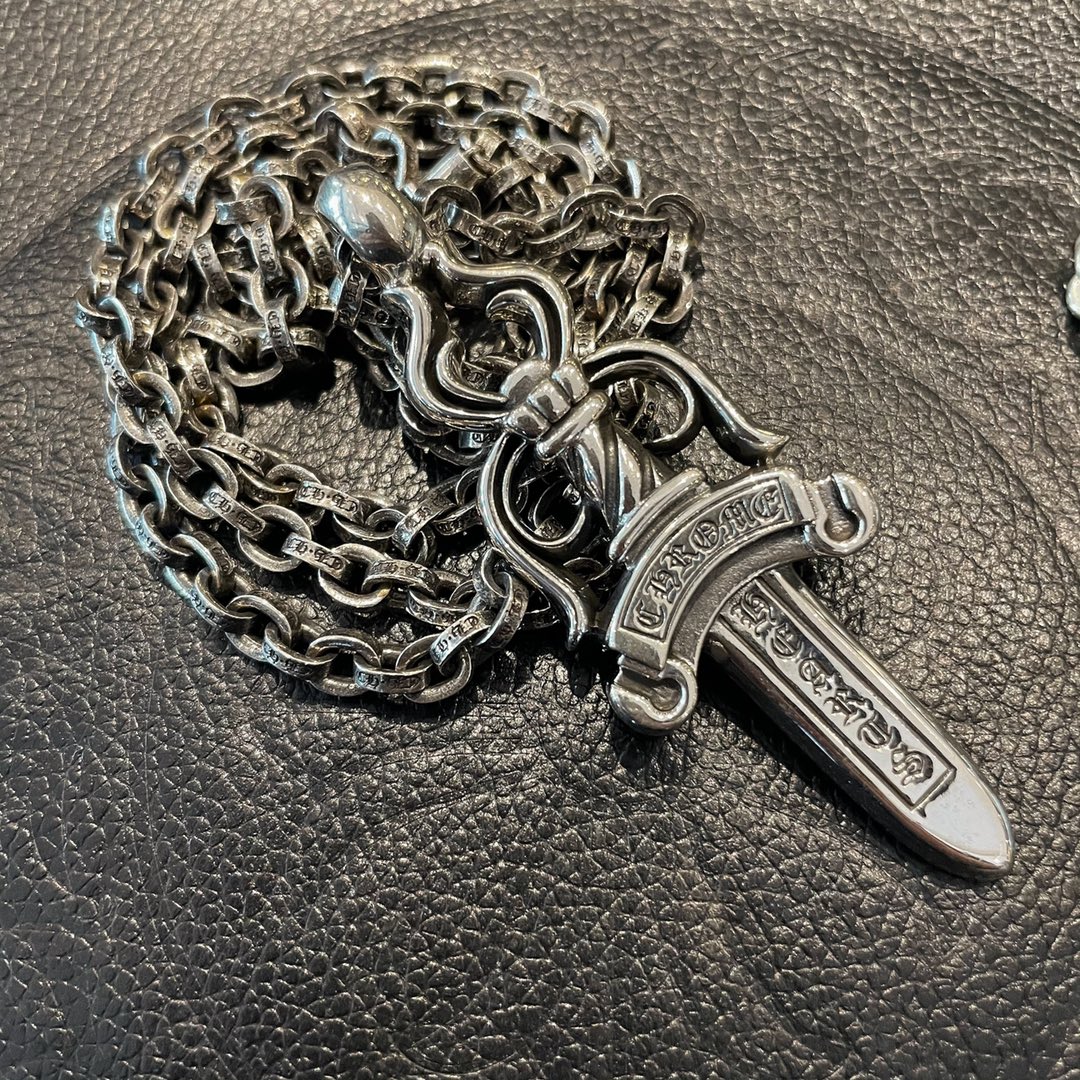 Chrome Hearts 𝐂𝐡𝐫𝐨𝐦𝐞 𝐡𝐞𝐚𝐫𝐭𝐬 克罗心大宝剑项链