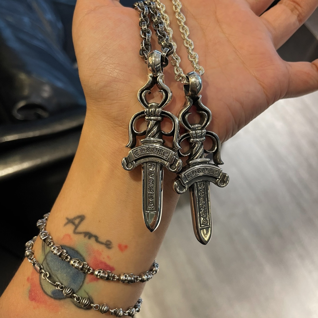 Chrome Hearts 𝐂𝐡𝐫𝐨𝐦𝐞 𝐡𝐞𝐚𝐫𝐭𝐬 克罗心大宝剑项链
