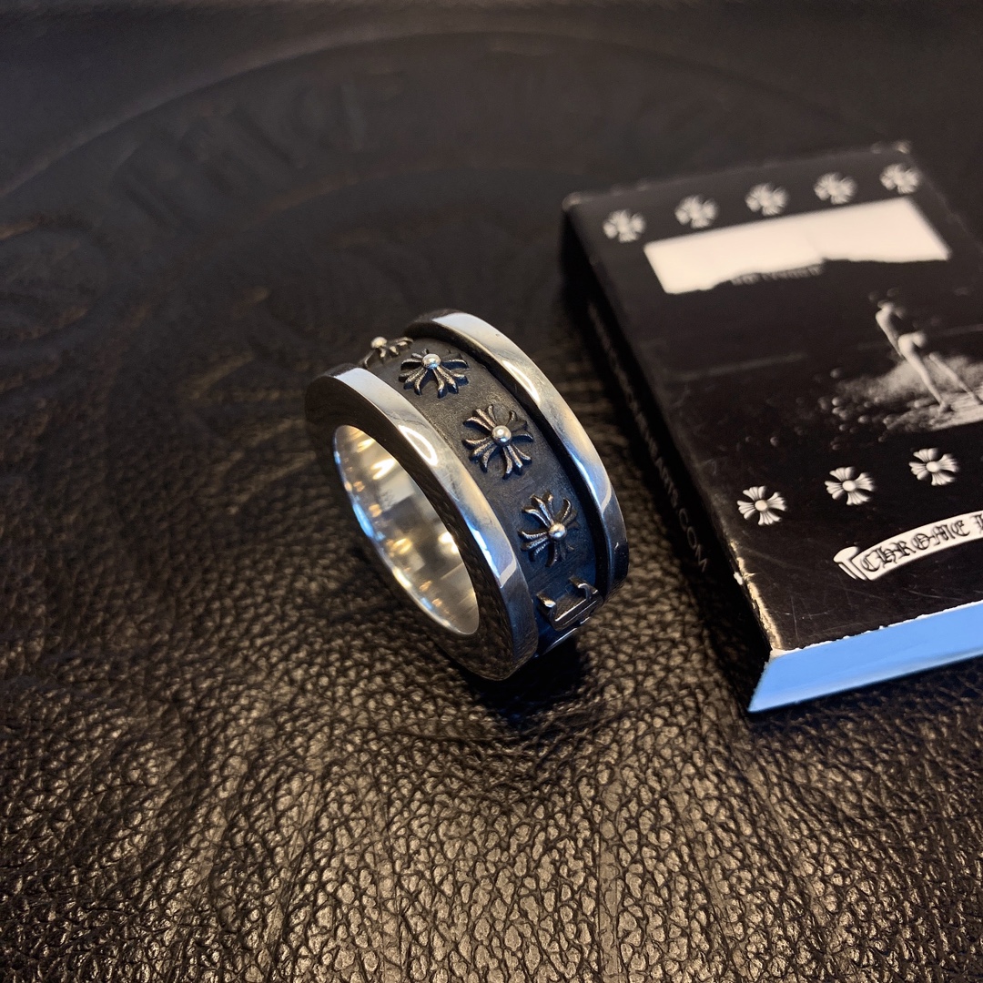 Chrome Hearts 𝗖𝗵𝗿𝗼𝗺𝗲 𝗛𝗲𝗮𝗿𝘁𝘀 克罗心Fuckyou旋转戒指