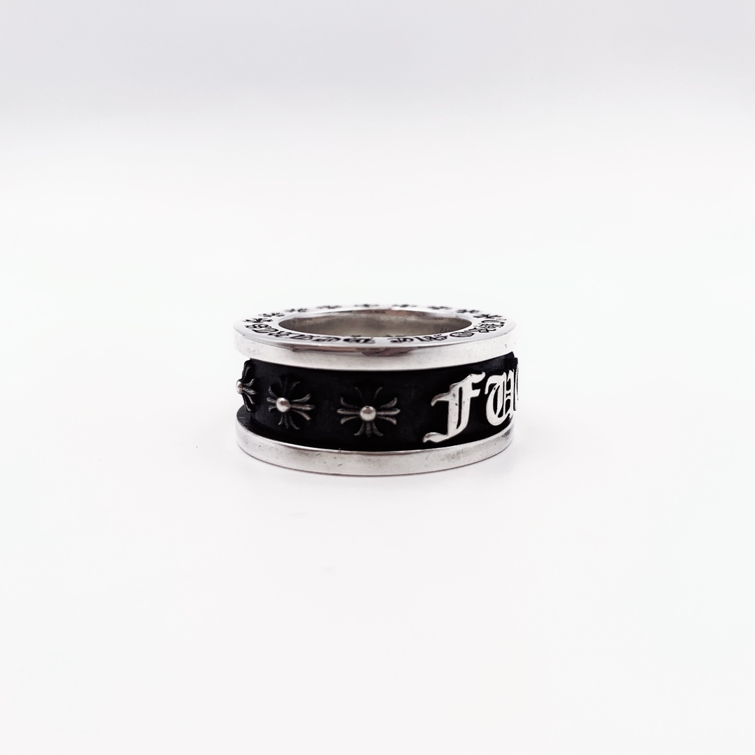 Chrome Hearts 𝗖𝗵𝗿𝗼𝗺𝗲 𝗛𝗲𝗮𝗿𝘁𝘀 克罗心Fuckyou旋转戒指