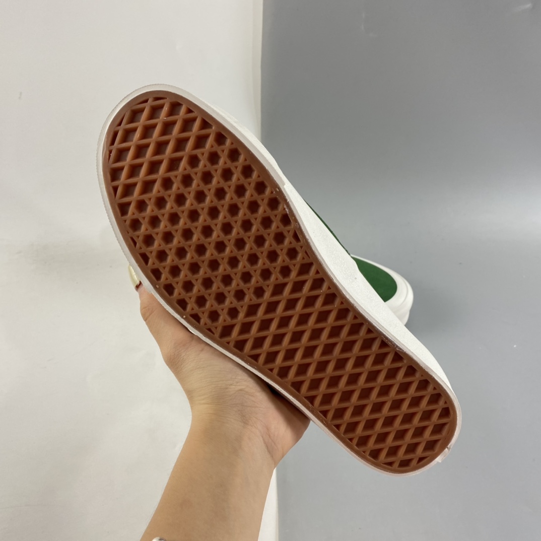 P140  Vans OG Authentic LX麂皮系列 硫化板鞋 绿色 VN0A4BV94JG