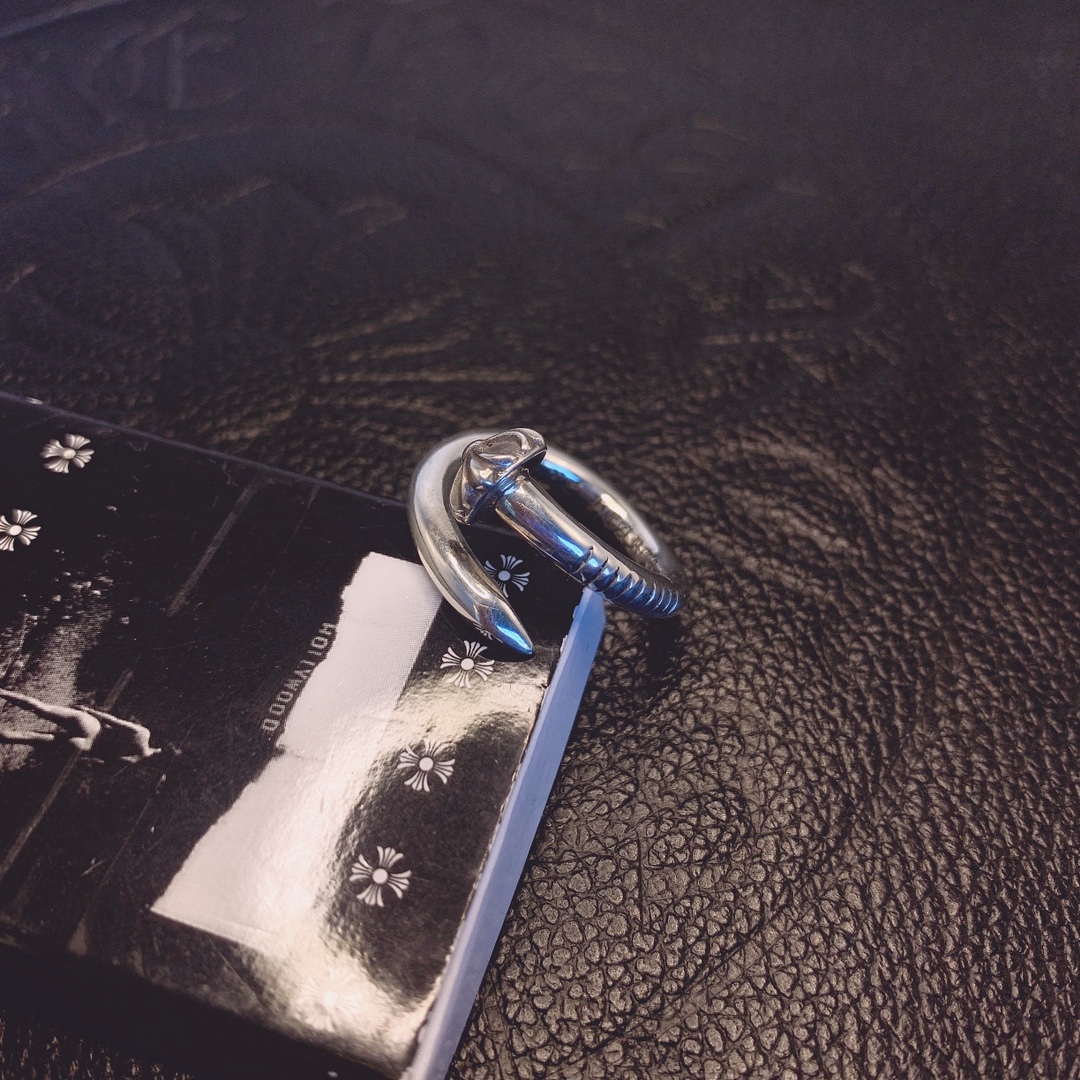 Chrome Hearts 克罗心Chrome hearts 圆头钉子戒指