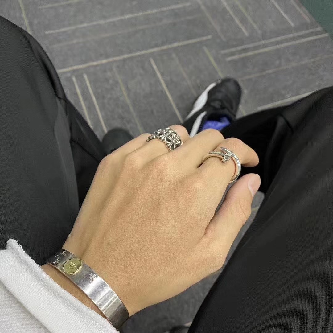 Chrome Hearts 克罗心Chrome hearts 圆头钉子戒指
