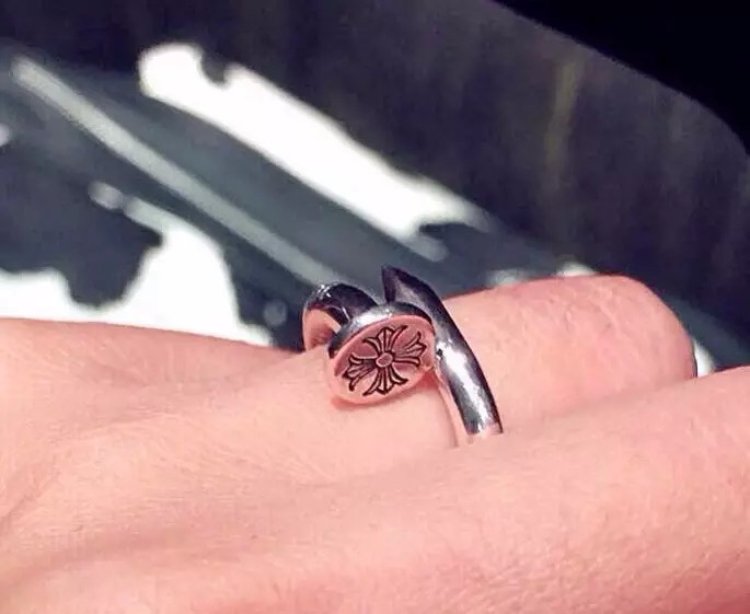 Chrome Hearts 克罗心Chrome hearts 平头钉子戒指