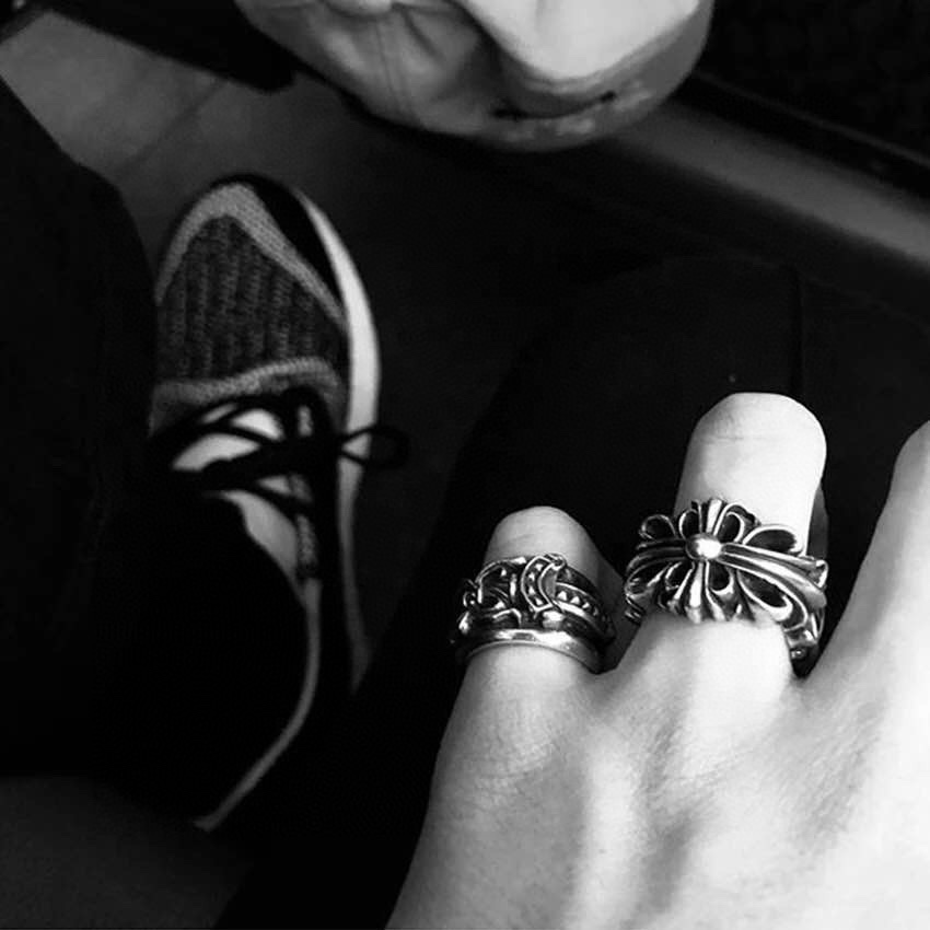 Chrome Hearts 𝐂𝐡𝐫𝐨𝐦𝐞 𝐡𝐞𝐚𝐫𝐭𝐬克罗心宝剑戒指