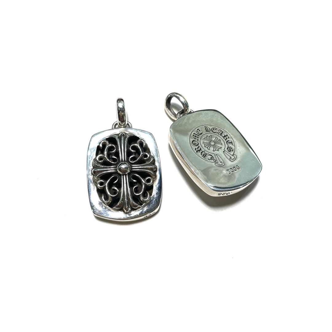 Chrome Hearts 𝐂𝐡𝐫𝐨𝐦𝐞 𝐡𝐞𝐚𝐭𝐬克罗心 十字蔓藤牌项链