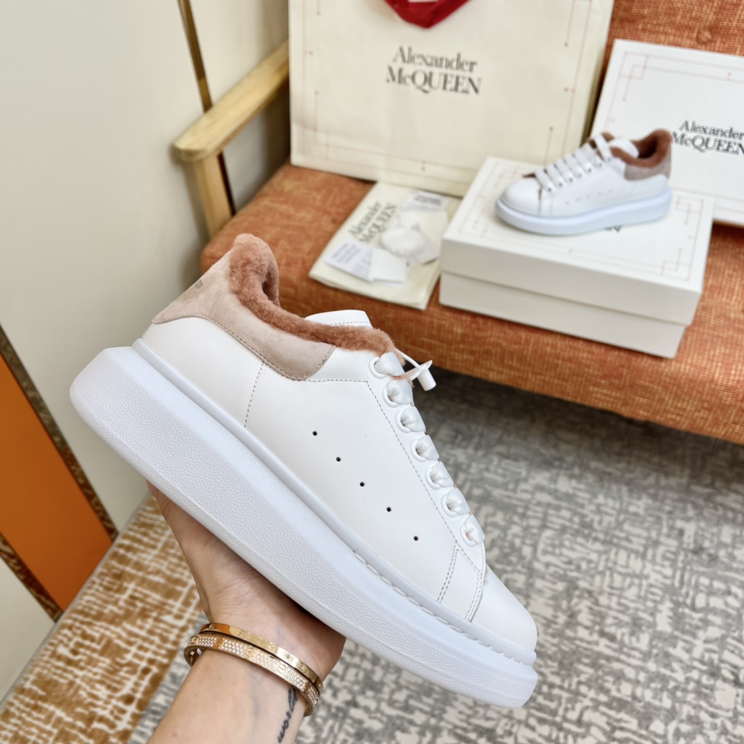 [McQueen Women