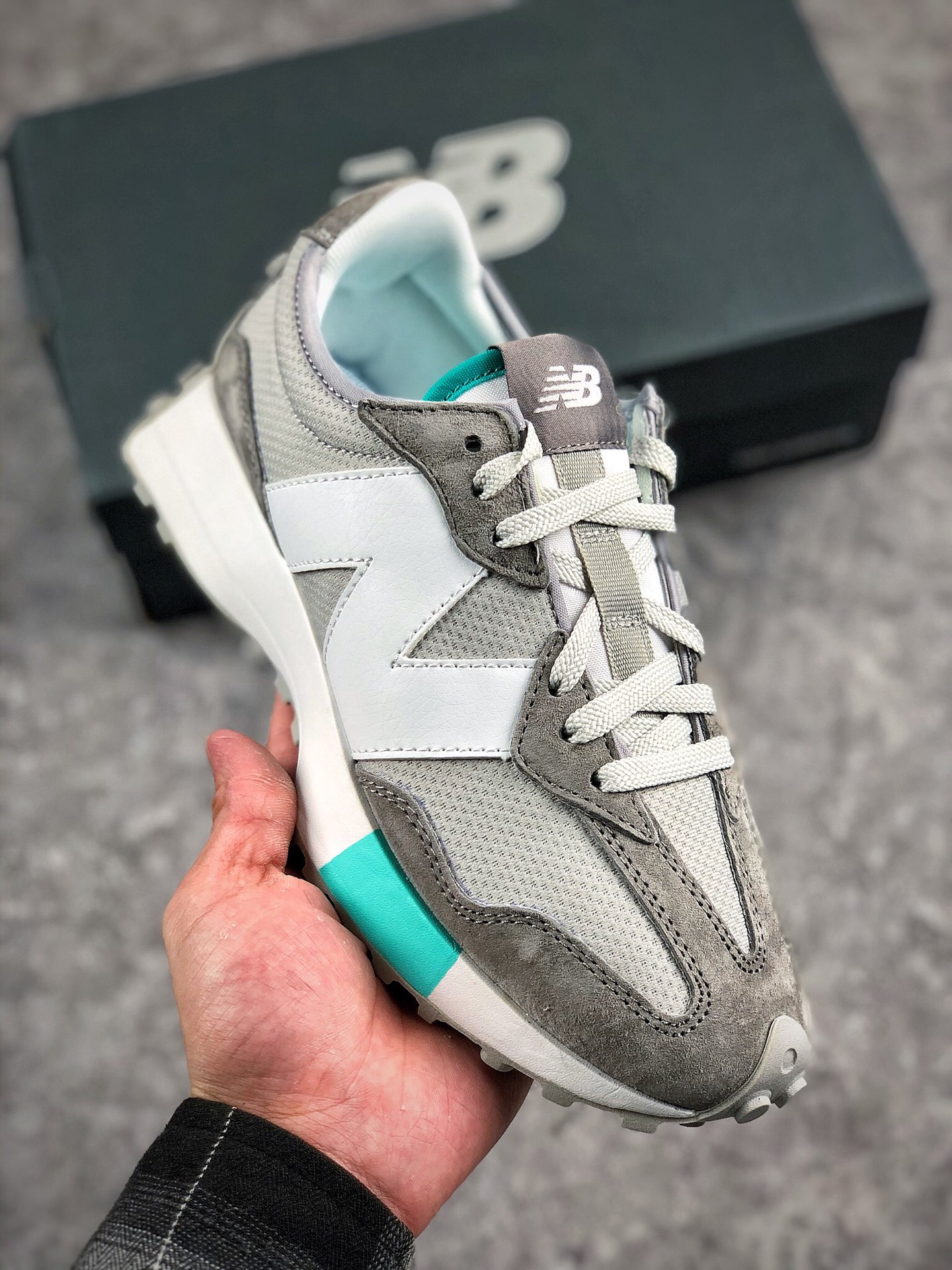 本地自取 支持放店
纯原生产线 New balance MS327FE NB327 全新批次 全码出货 用料 细节  性价比 正面pk市场最高货品尺码36 37 37.5 38 38.5 39.5 40 40.5 41.5 42 42.5 43 44