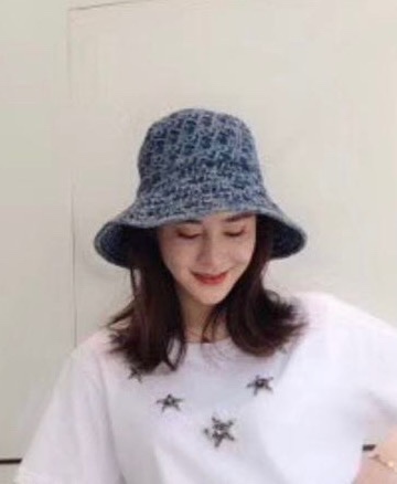 NO:765456,Special price. D’s house. Hot style denim fisherman with big eaves!  [With dust bag] High-end and comfortable!  High-end material!  !  The number one hat trend this year is definitely the bucket hat!  This year’s bucket hats are all dazzling!  Very versatile and unisex!  Dear friends, you can look at the details!  The car lines are neat!  Breathable and comfortable lining!  The color combination is simple and elegant!  hat straw hat bucket hat baseball cap, hat, dior, espadrilles, hats19860909特价.D家.爆款牛仔大檐渔夫！【配防尘袋】高端舒适！高端材质！！今年帽子第一流行趋势绝对是渔夫帽！今年的渔夫帽满目玲琅！非常百搭、男女通用！亲们可以看细节！车线整齐！透气舒适内里！颜色搭配简约大方！帽子草帽渔夫帽棒球帽,帽子,dior,espadrilles,hats,hat