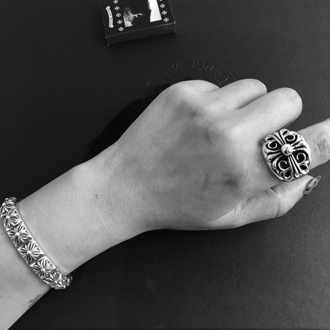 Chrome Hearts 品质克罗心Chrome heart keeper十字花守护着戒指