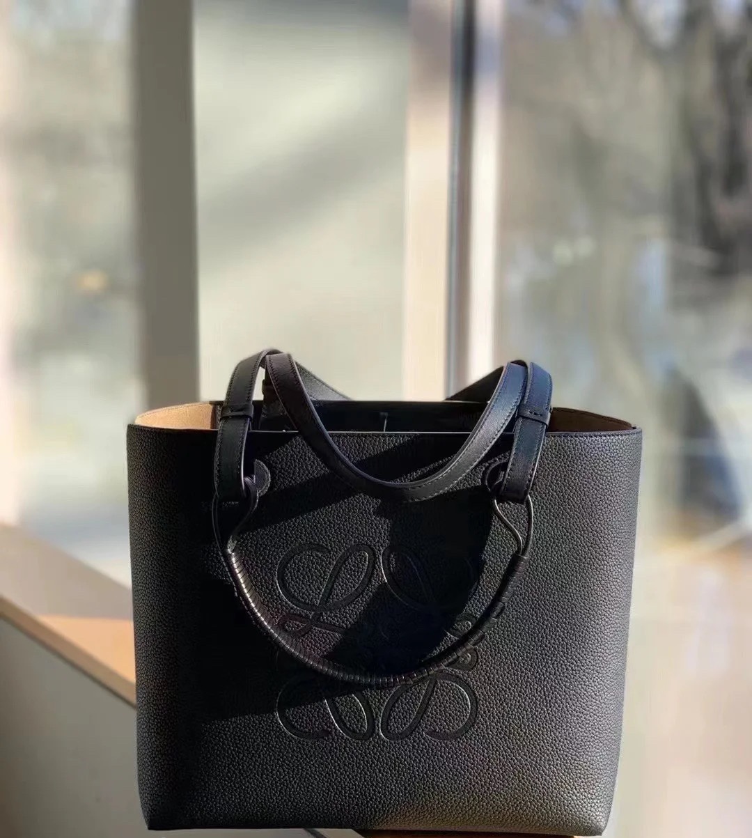 NO:342893,#authentic picture#, new Anagram Tote (shopping bag)19860909#正品图#,新款Anagram Tote（购物袋）,Bag