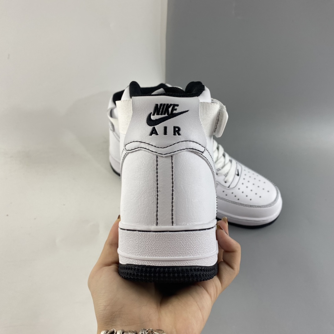 P220  NIKE Air Force 1’07 High 空军一号高帮描线休闲运动板鞋 CV1753-104