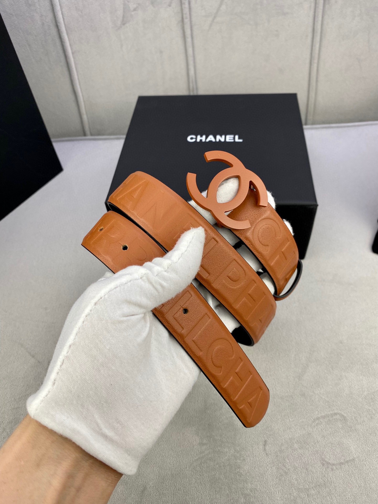 Chanel 柔らかい小牛皮の幅3.0cmブレスレットと高級スチールバックル