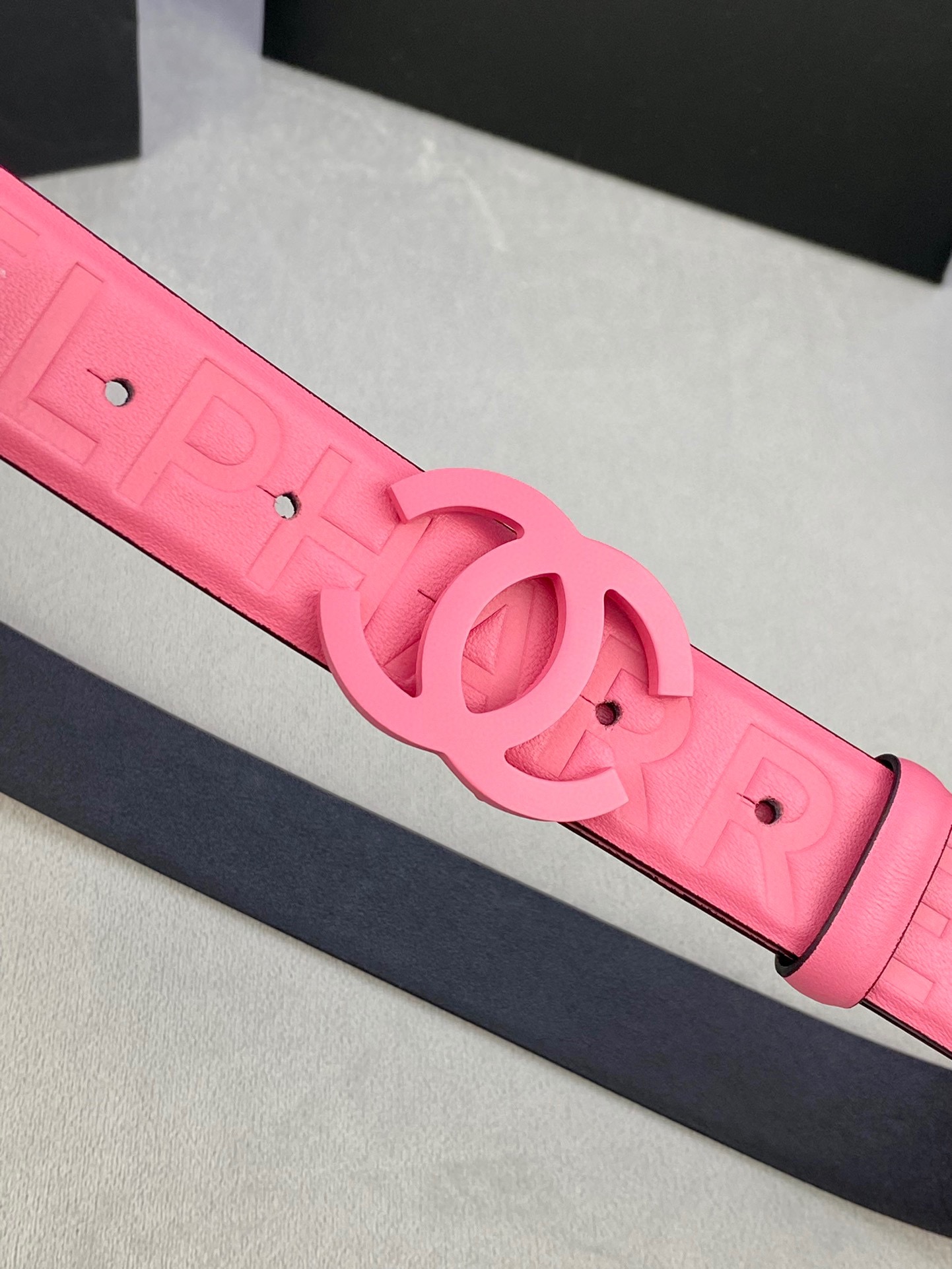 Chanel 柔らかい小牛皮の幅3.0cmベルトとマットスチールバックル