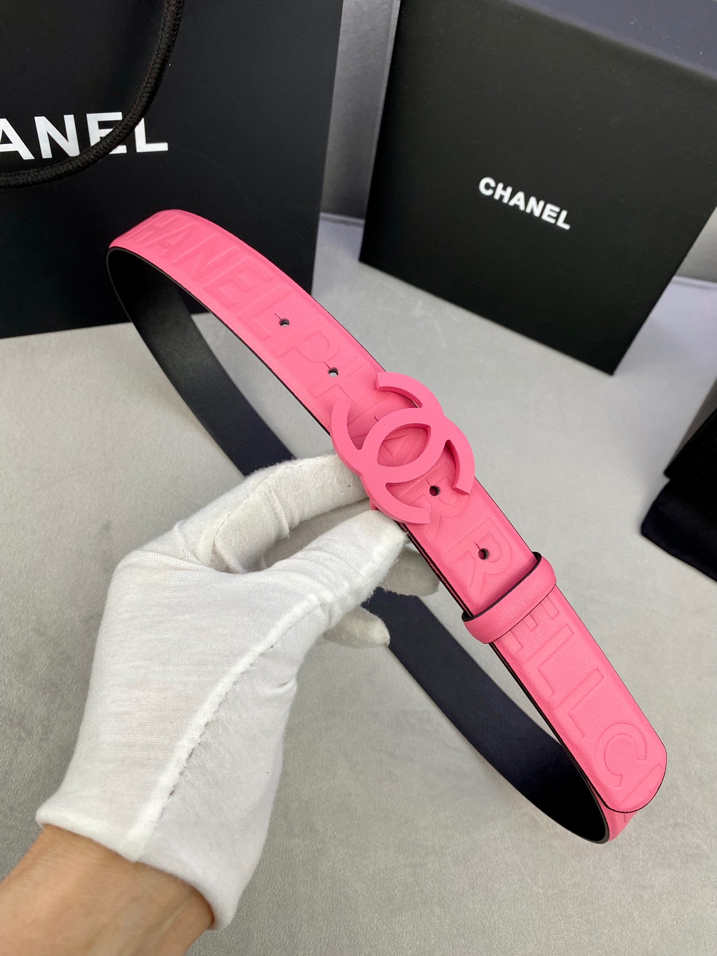 Chanel 柔らかい小牛皮の幅3.0cmベルトとマットスチールバックル