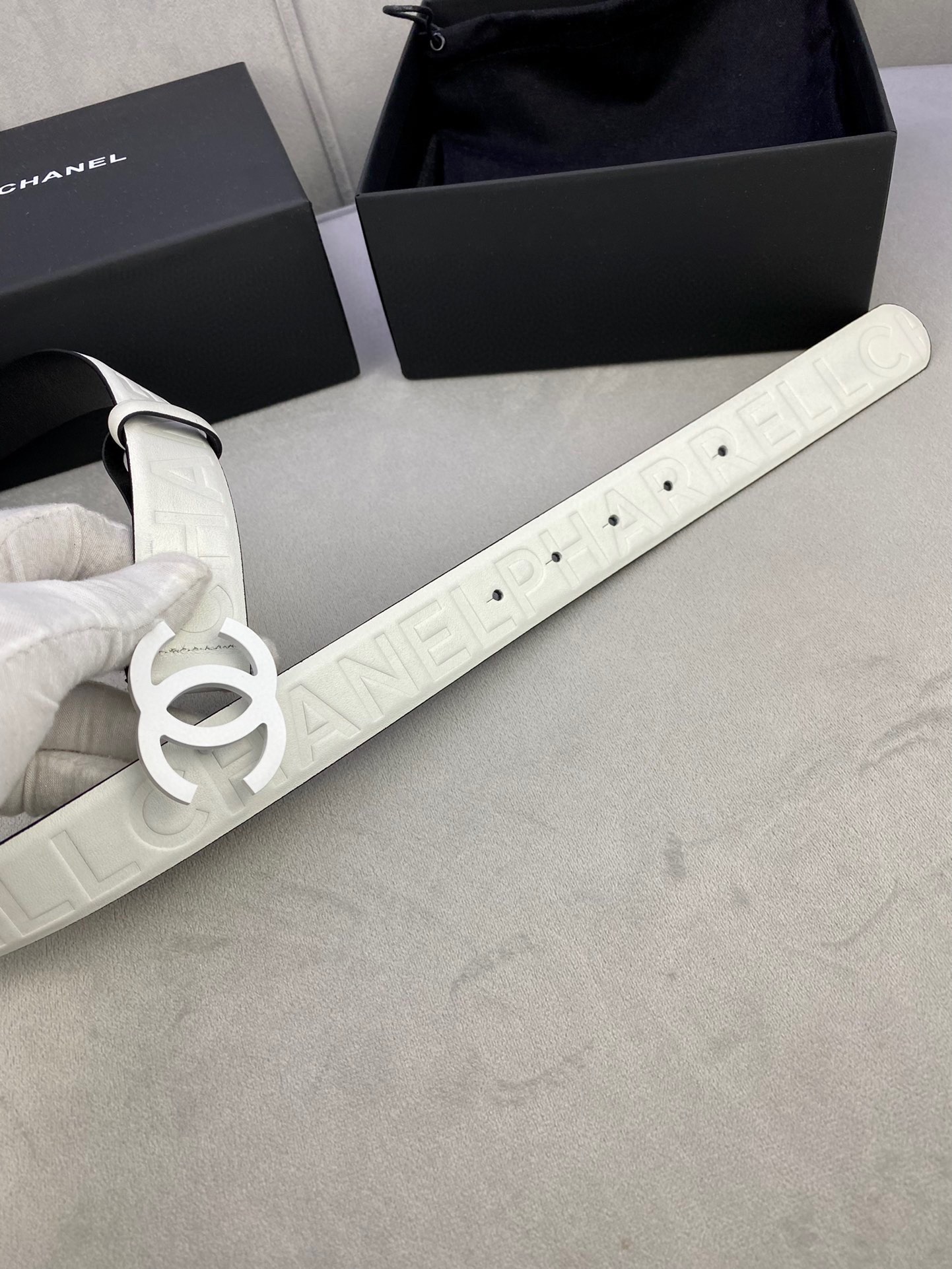 Chanel 柔らかい小牛皮ベルト 3.0cm幅 高級ステンレスバックル