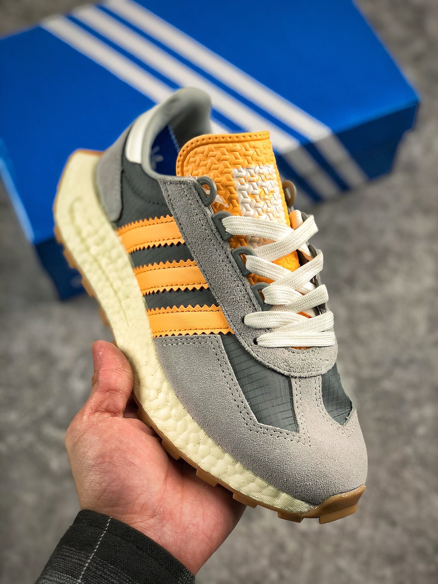 集合图
本地自取 支持放店
阿迪达斯官网三叶草adidas originals Retropy E5 男女复古休闲跑步鞋
货号：QY1034
尺码35.5 36 36.5 37 38 38.5 39 40 40.5 41.5 42 42.5 43 44 45