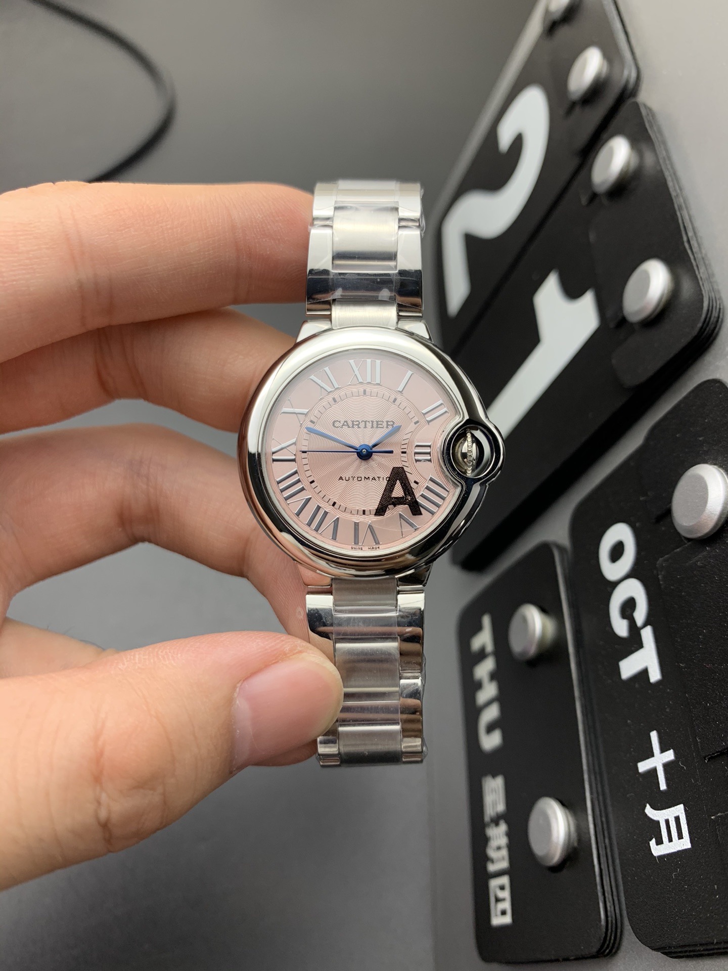 Cartier V6 33机械粉气球