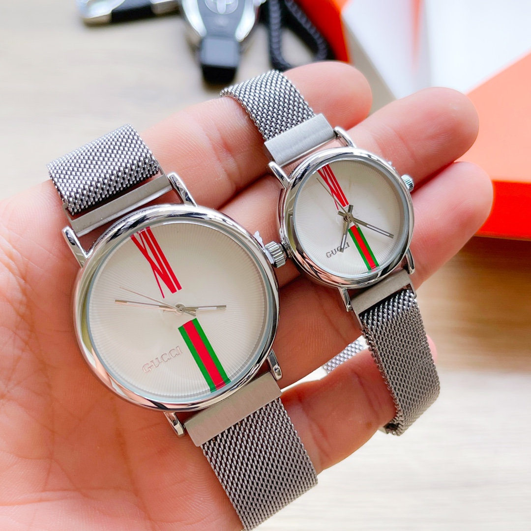 Gucchi Stone Wristwatch: Fashionable Couple’s Explosion of Style and Function