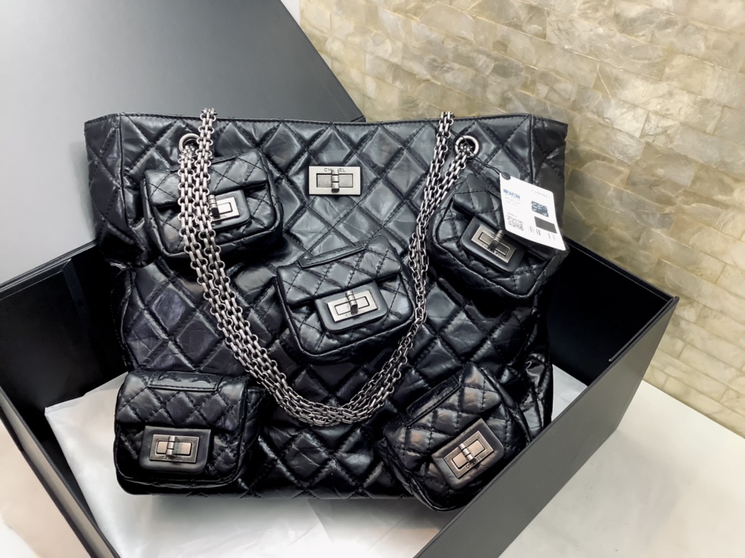 Chanel Handbags Tote Bags Cowhide Fetal Vintage