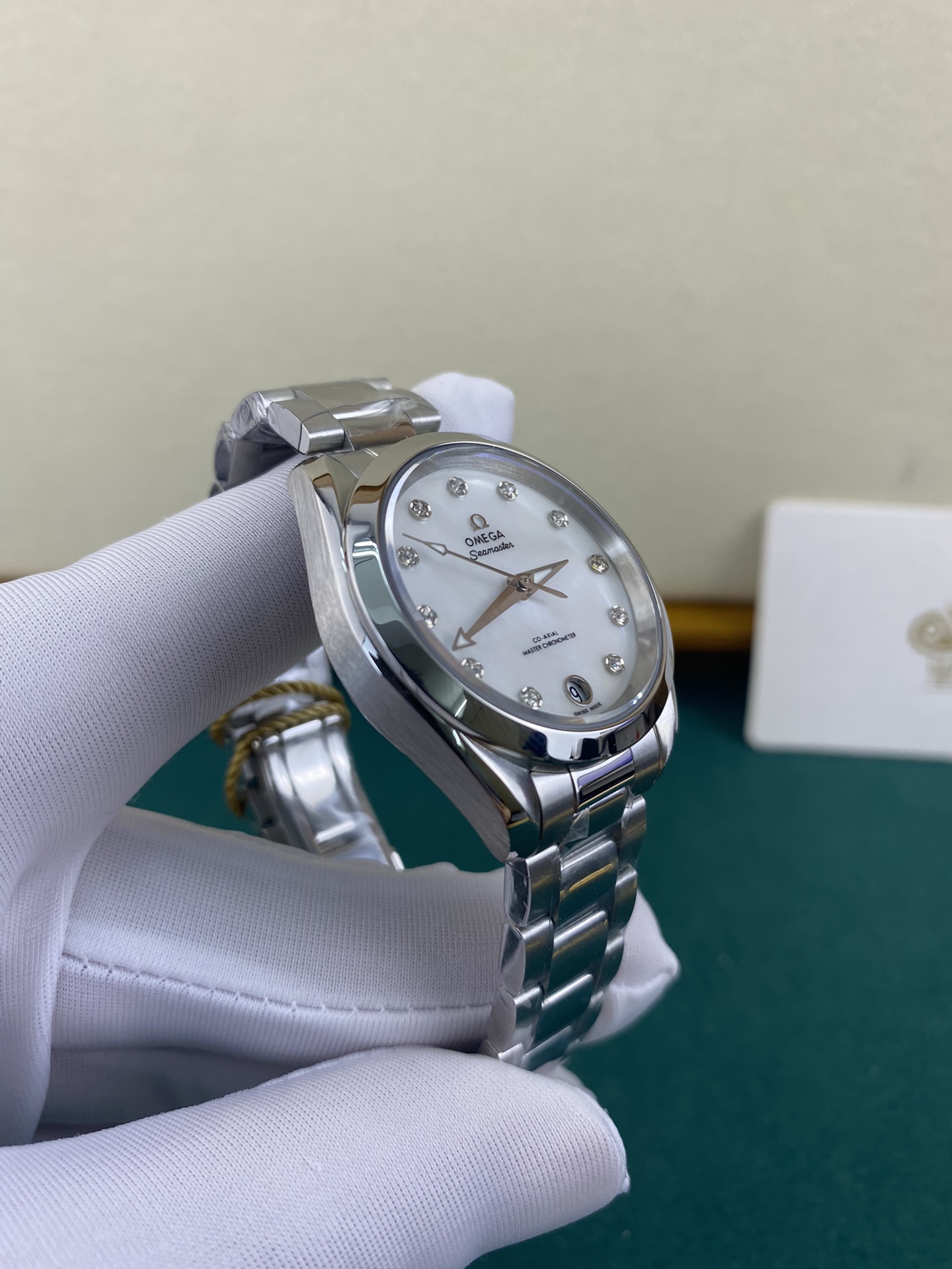 Omega 皇家 欧米茄海马系列女装