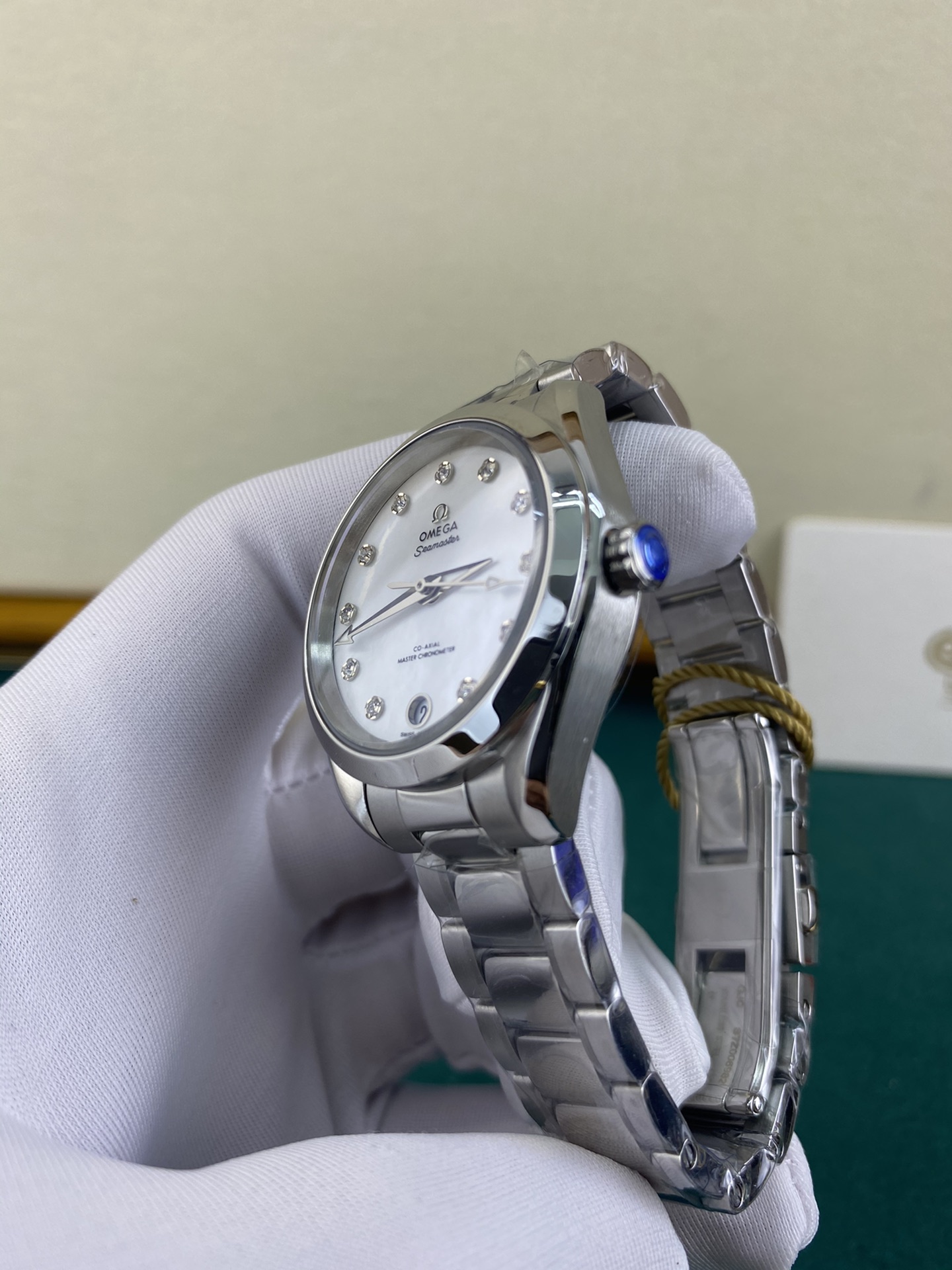 Omega 皇家 欧米茄海马系列女装