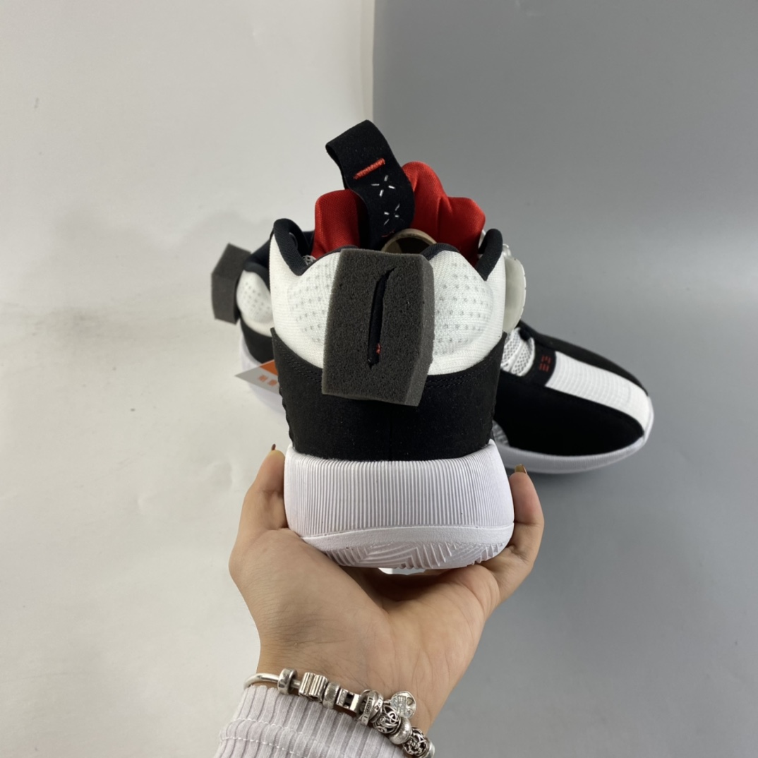 P300 Air  Jordan 35 GC PF“DNA”AJ35 乔35代专业实战篮球鞋黑白熊猫 CZ8153-100