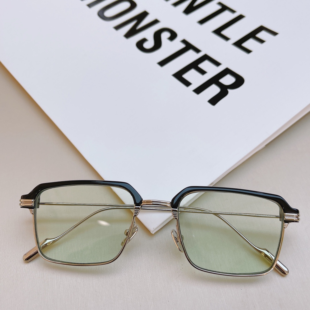[GM Eyewear]The new GM daily hundred matching light glasses frame sunglasses [