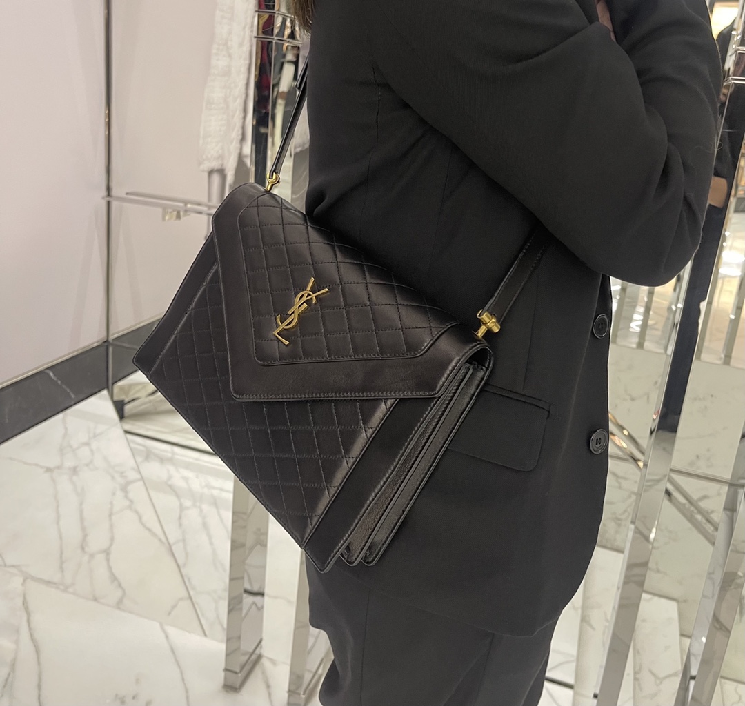 Saint laurent Ysl Gaby绗缝纹路信封斜挎包 668863黑色