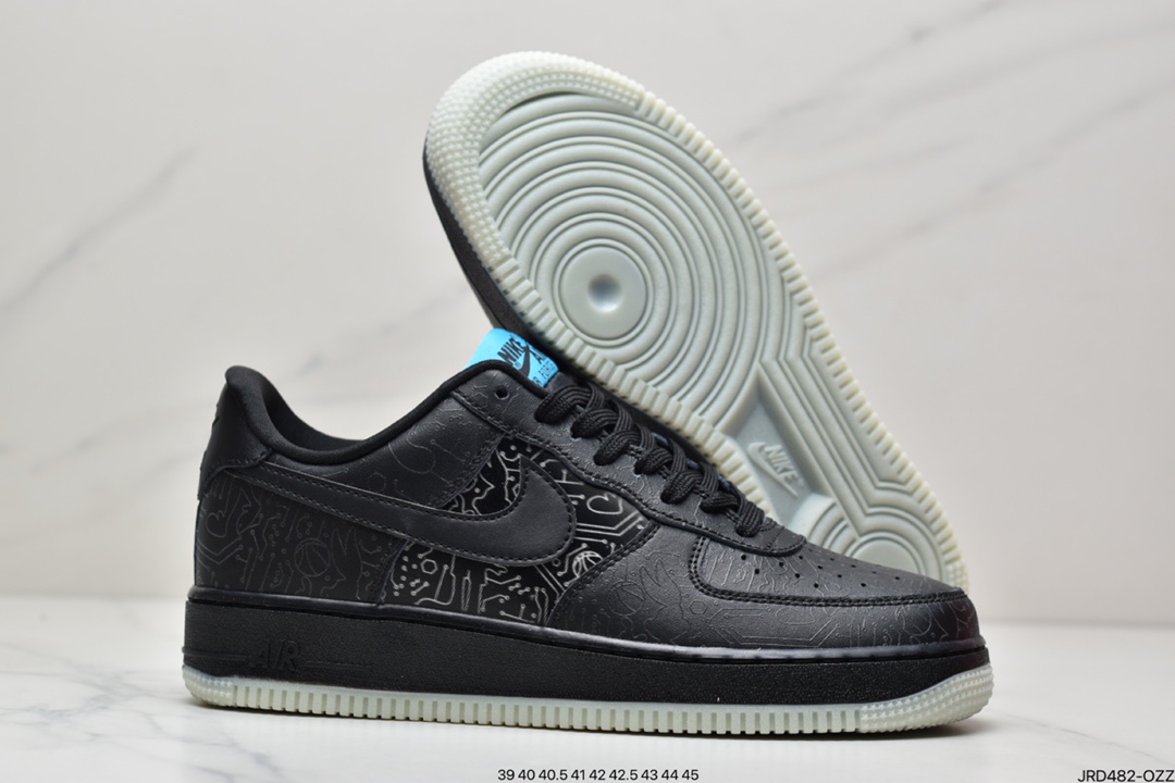 210 Nike Air Force 1’ 07 空军一号低帮运动休闲板鞋 DH5354-001