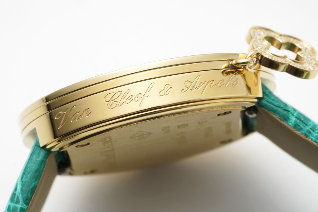 梵克雅宝CLEEF & ARPELS的设计特色瑞士石英机芯腕表