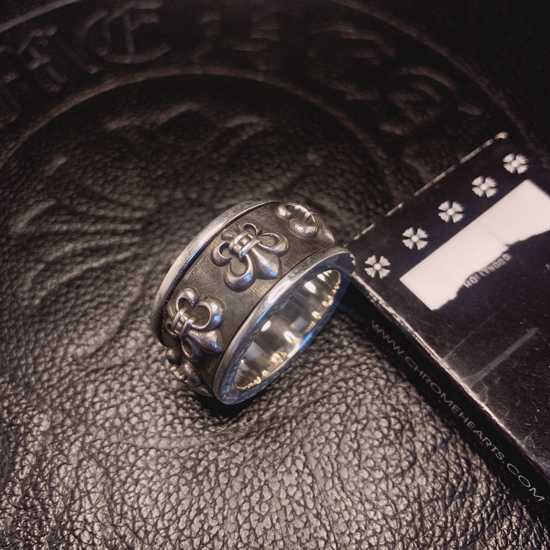 Chrome Hearts 𝐂𝐡𝐫𝐨𝐦𝐞 𝐡𝐞𝐚𝐫𝐭克罗心 童军花旋转戒