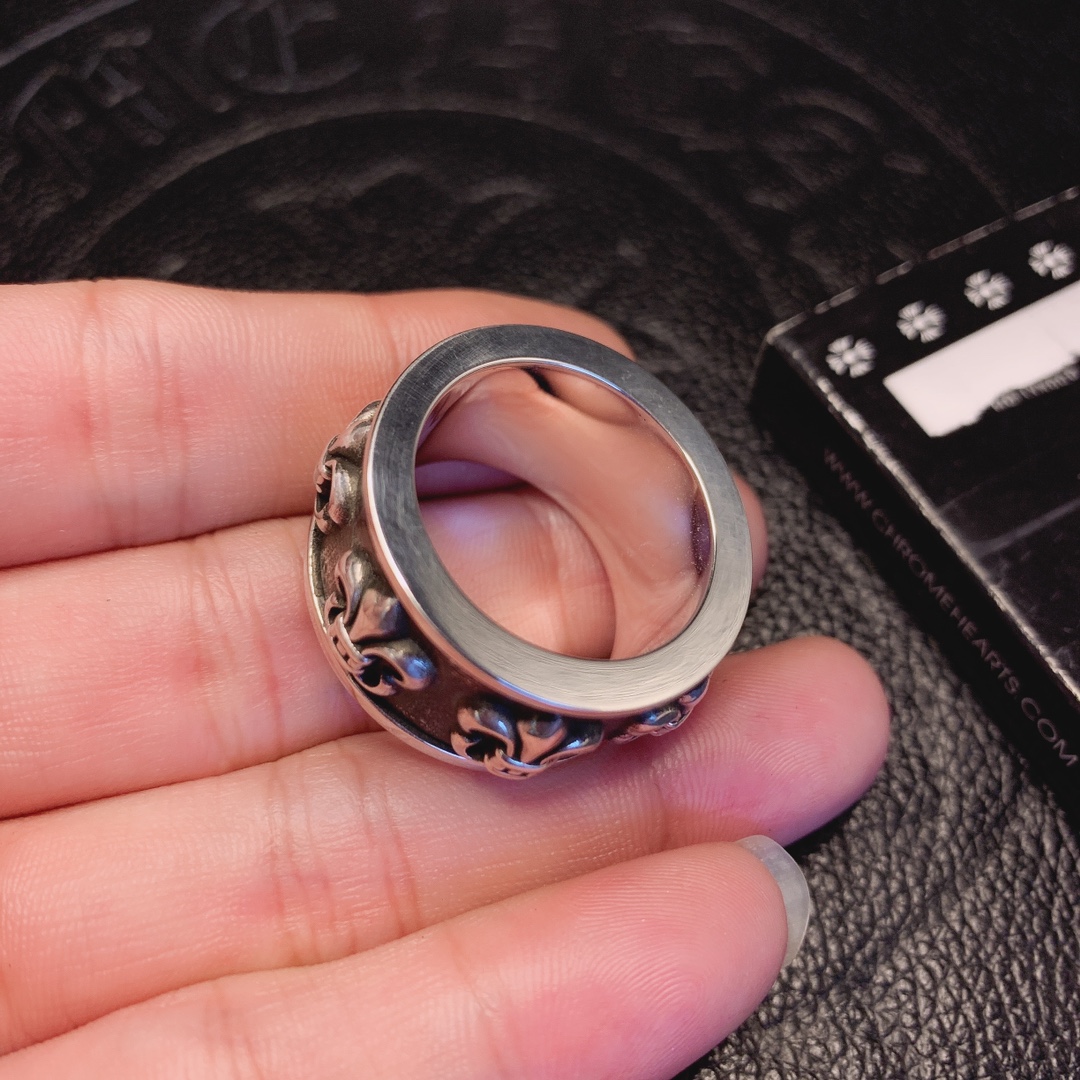 Chrome Hearts 𝐂𝐡𝐫𝐨𝐦𝐞 𝐡𝐞𝐚𝐫𝐭克罗心 童军花旋转戒