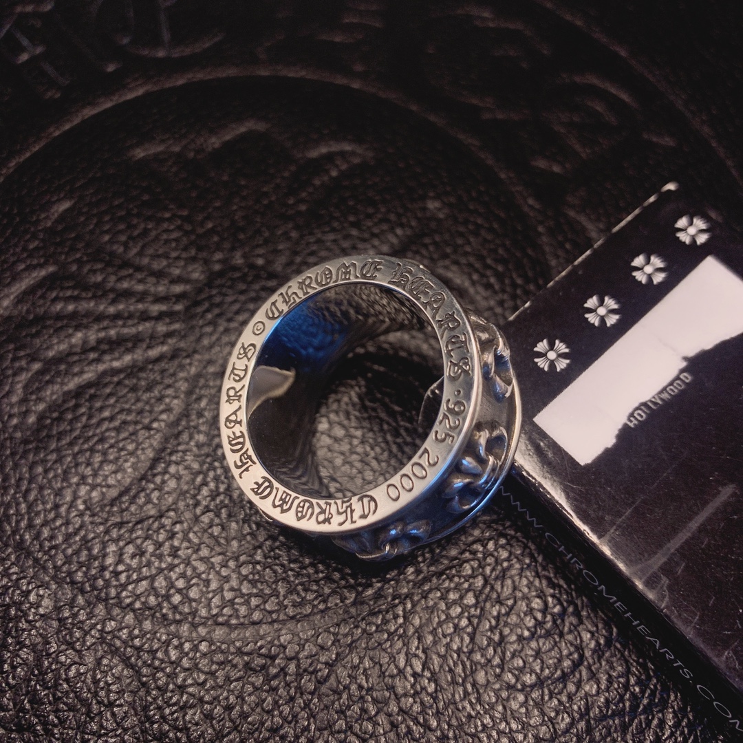 Chrome Hearts 𝐂𝐡𝐫𝐨𝐦𝐞 𝐡𝐞𝐚𝐫𝐭克罗心 童军花旋转戒