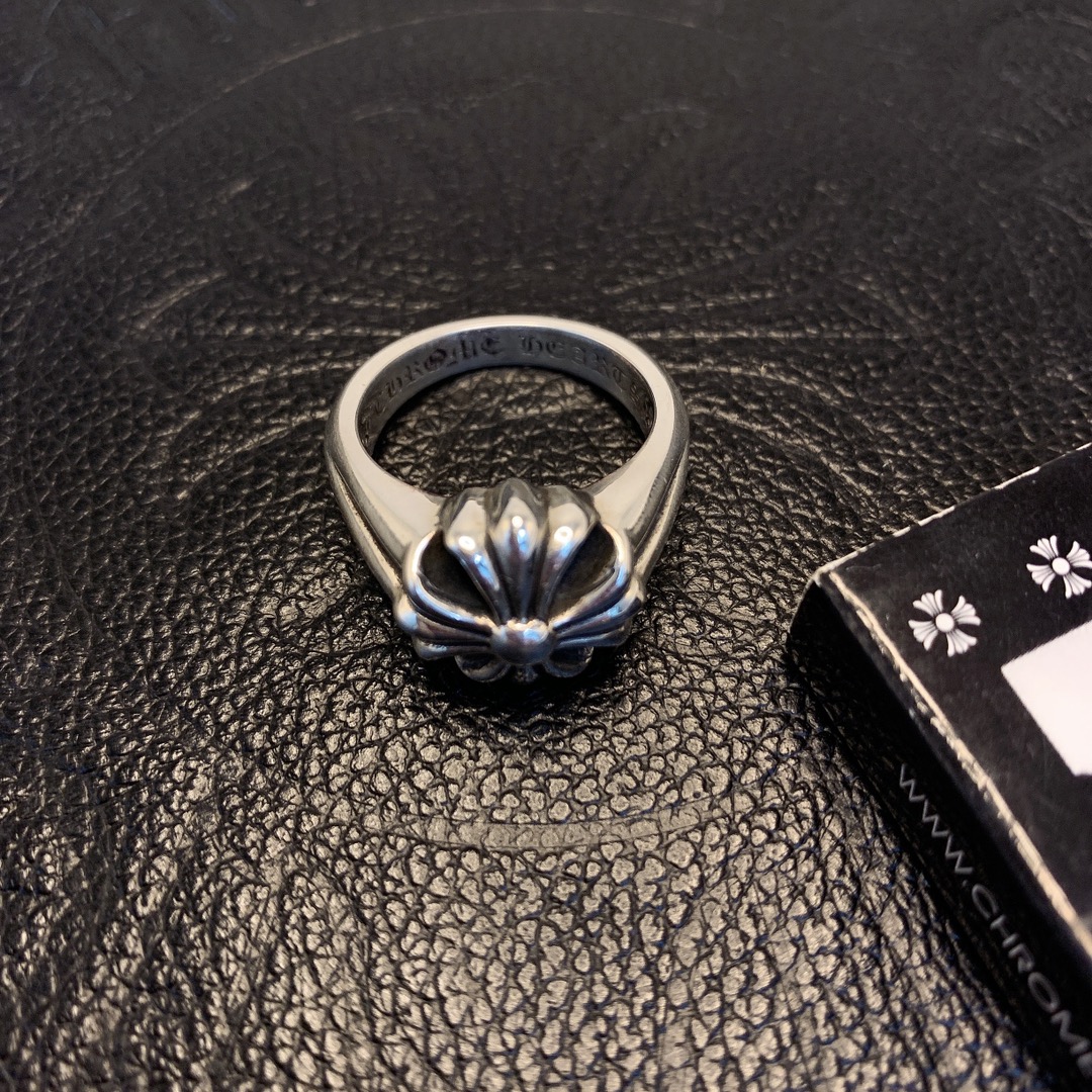 Chrome Hearts 𝐂𝐡𝐫𝐨𝐦𝐞 𝐡𝐞𝐚𝐫𝐭𝐬 克罗心大十字花戒指