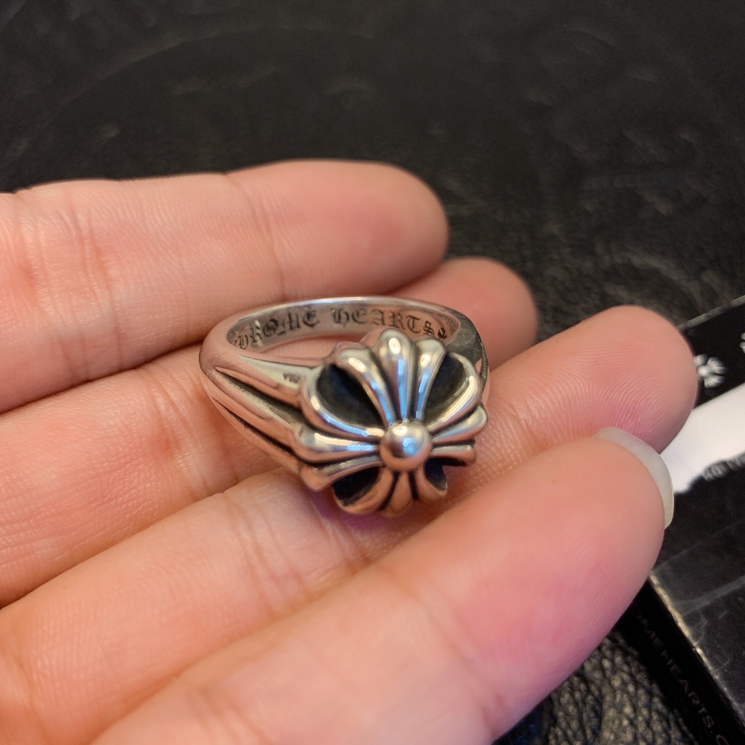 Chrome Hearts 𝐂𝐡𝐫𝐨𝐦𝐞 𝐡𝐞𝐚𝐫𝐭𝐬 克罗心大十字花戒指