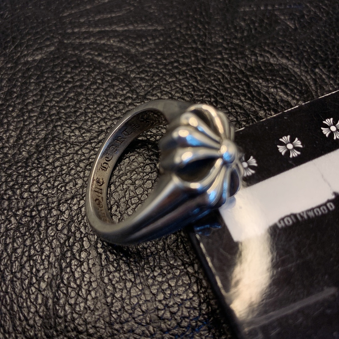 Chrome Hearts 𝐂𝐡𝐫𝐨𝐦𝐞 𝐡𝐞𝐚𝐫𝐭𝐬 克罗心大十字花戒指