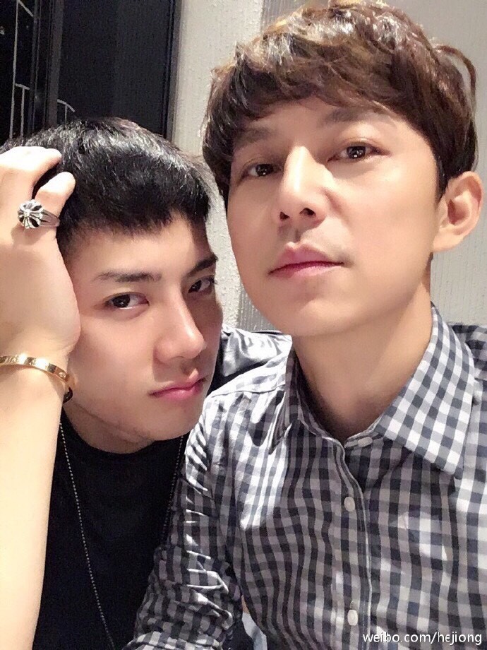 Chrome Hearts 𝐂𝐡𝐫𝐨𝐦𝐞 𝐡𝐞𝐚𝐫𝐭𝐬 克罗心大十字花戒指