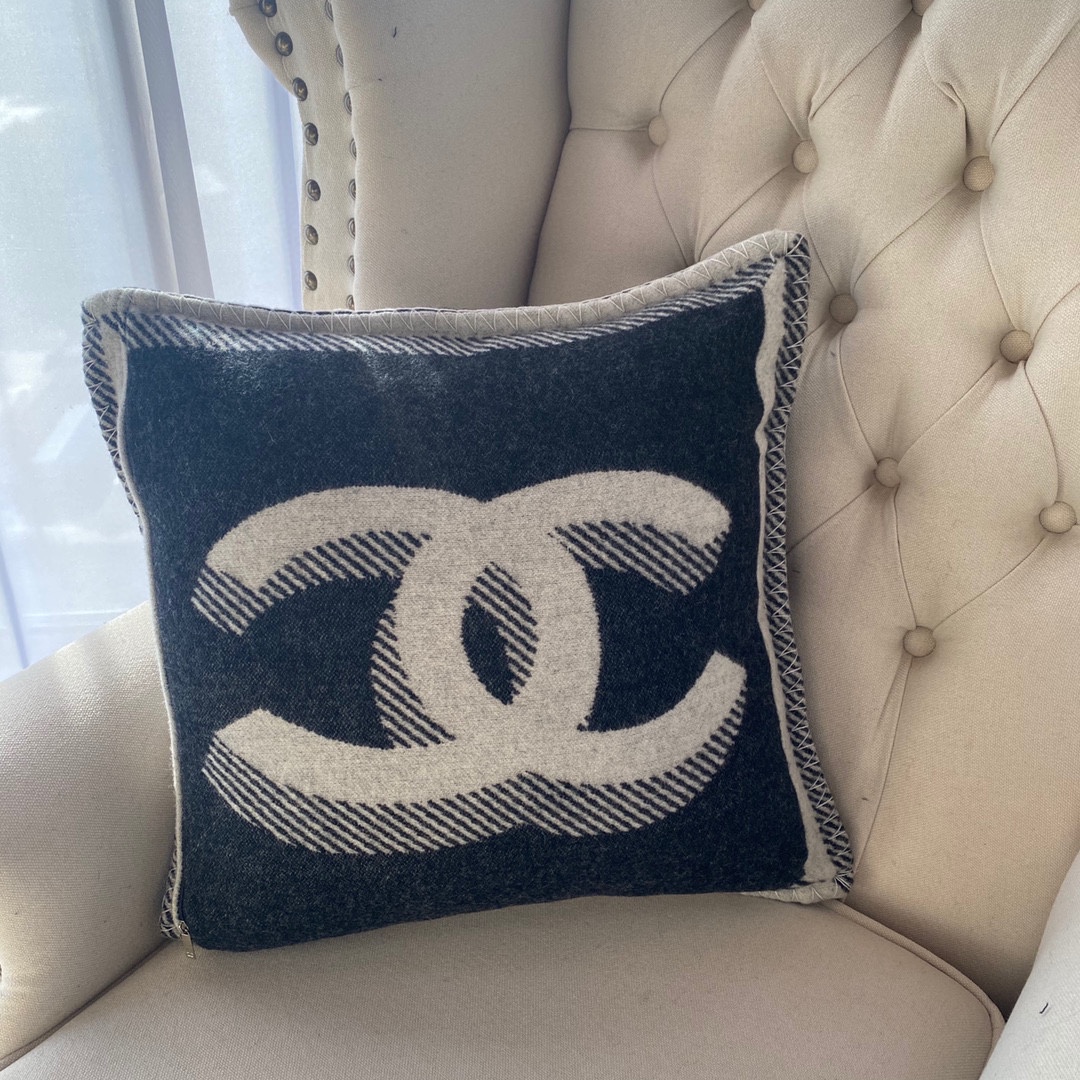 Luxury Chanel Wool Cashmere Throw Pillow, Decorative Cushion 50x50cm