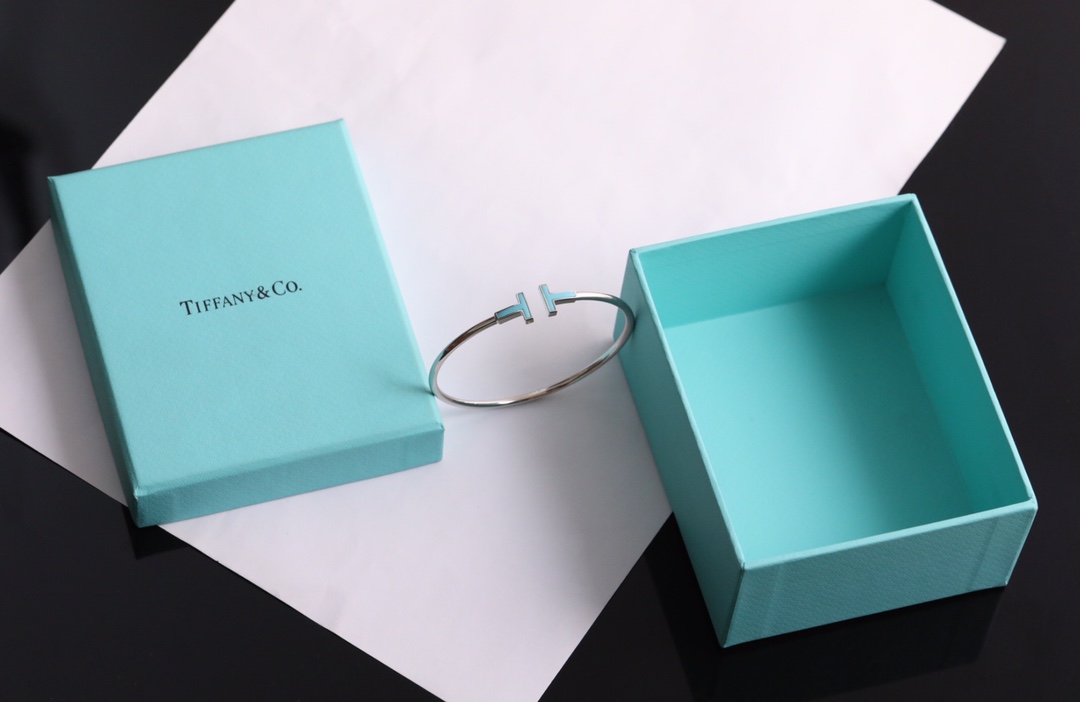 Tiffany & Co. Tiffany全新呈现T系列：手镯