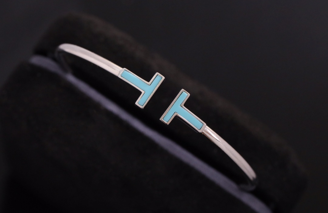 Tiffany & Co. Tiffany全新呈现T系列：手镯