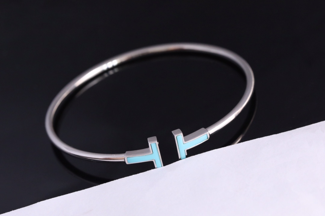 Tiffany & Co. Tiffany全新呈现T系列：手镯