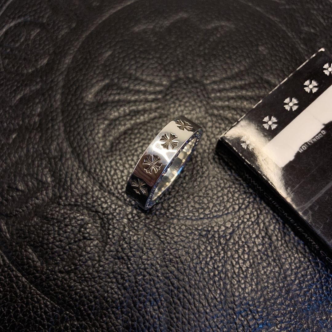 Chrome Hearts 𝐂𝐡𝐫𝐨𝐦𝐞 𝐡𝐞𝐚𝐫𝐭𝐬克罗心镶石永恒戒指