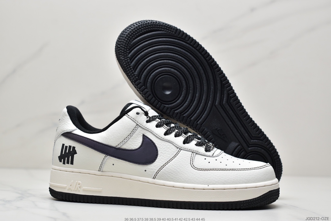 180 UNDEFEATED x Nike Air Force 1′07”Beige/Black 3M” UN2588-121