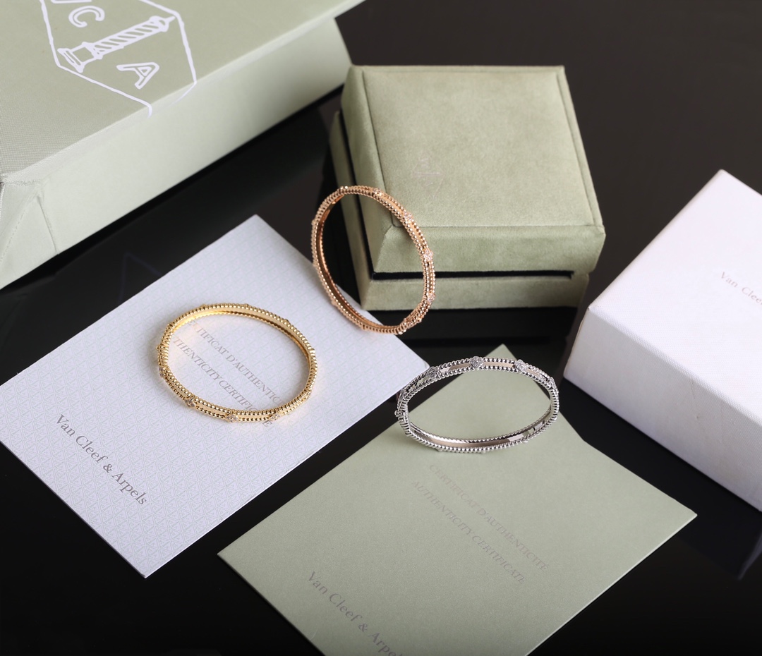 Stylish Gold Bracelet with Crystal-Coated Grass Design for Modern Elegance - 图片 2