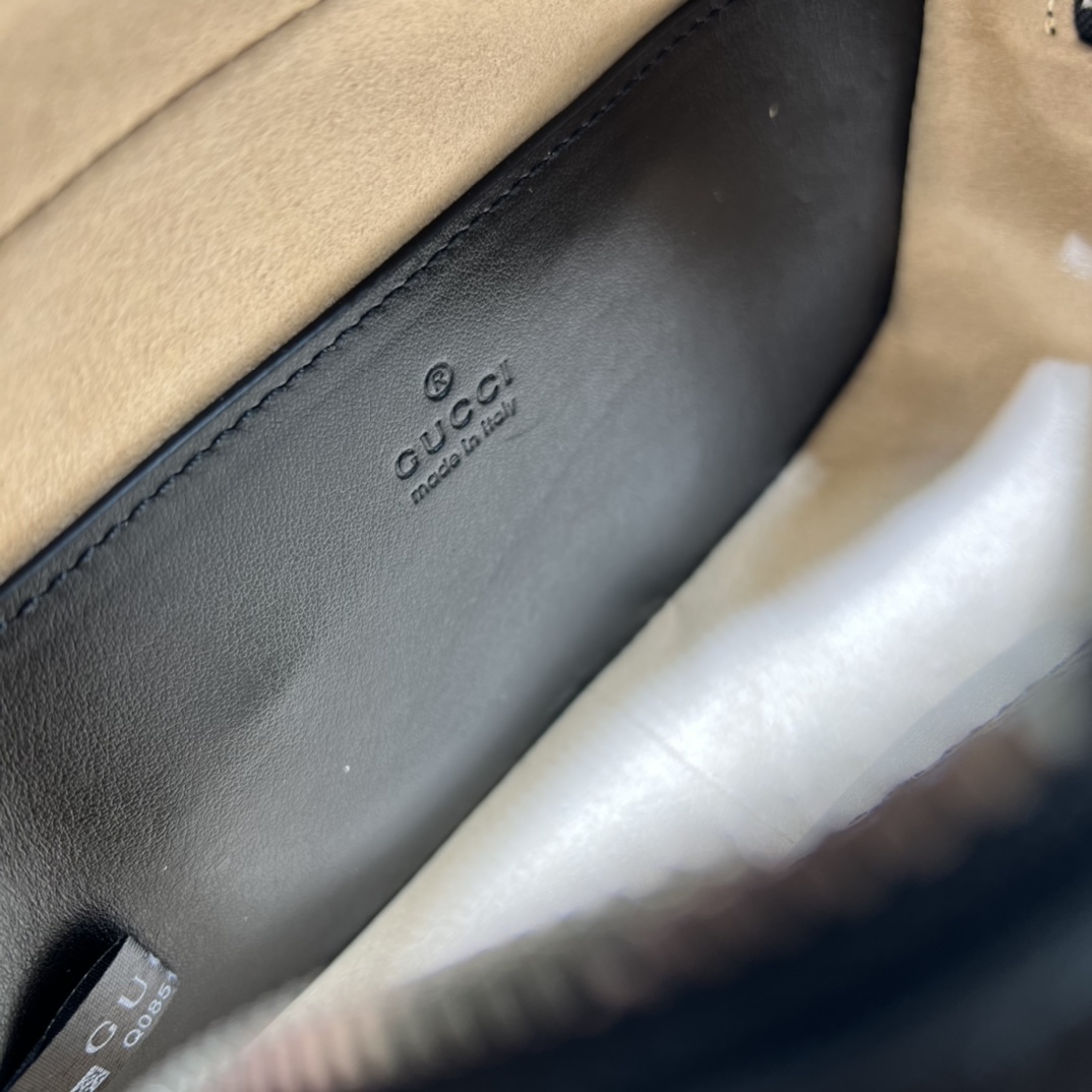 GUCCI古驰GG Marmont系列迷你肩背包634936